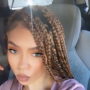 Meet your Posher, Nya